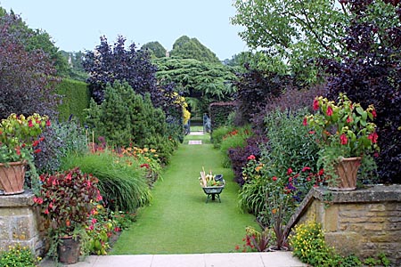 Hidcote Gardens - photo by Terry J Morgan (c)